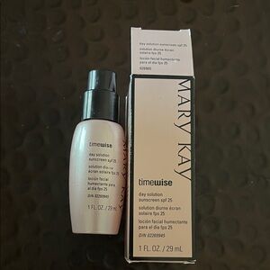Mary Kay Timewise Day Solution SPF 25 - White